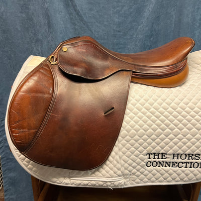 16" Ovation Close Contact Saddle (#714)