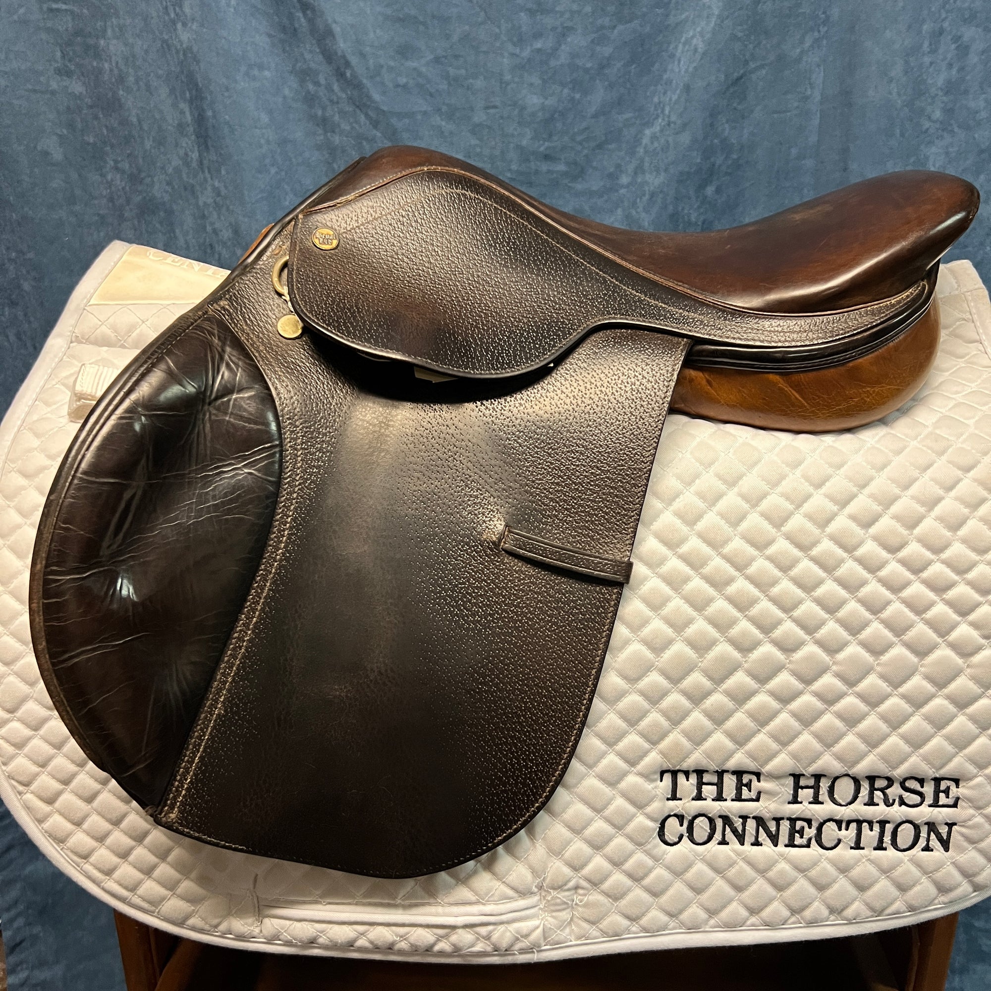 15" Beval Close Contact Saddle (#734)