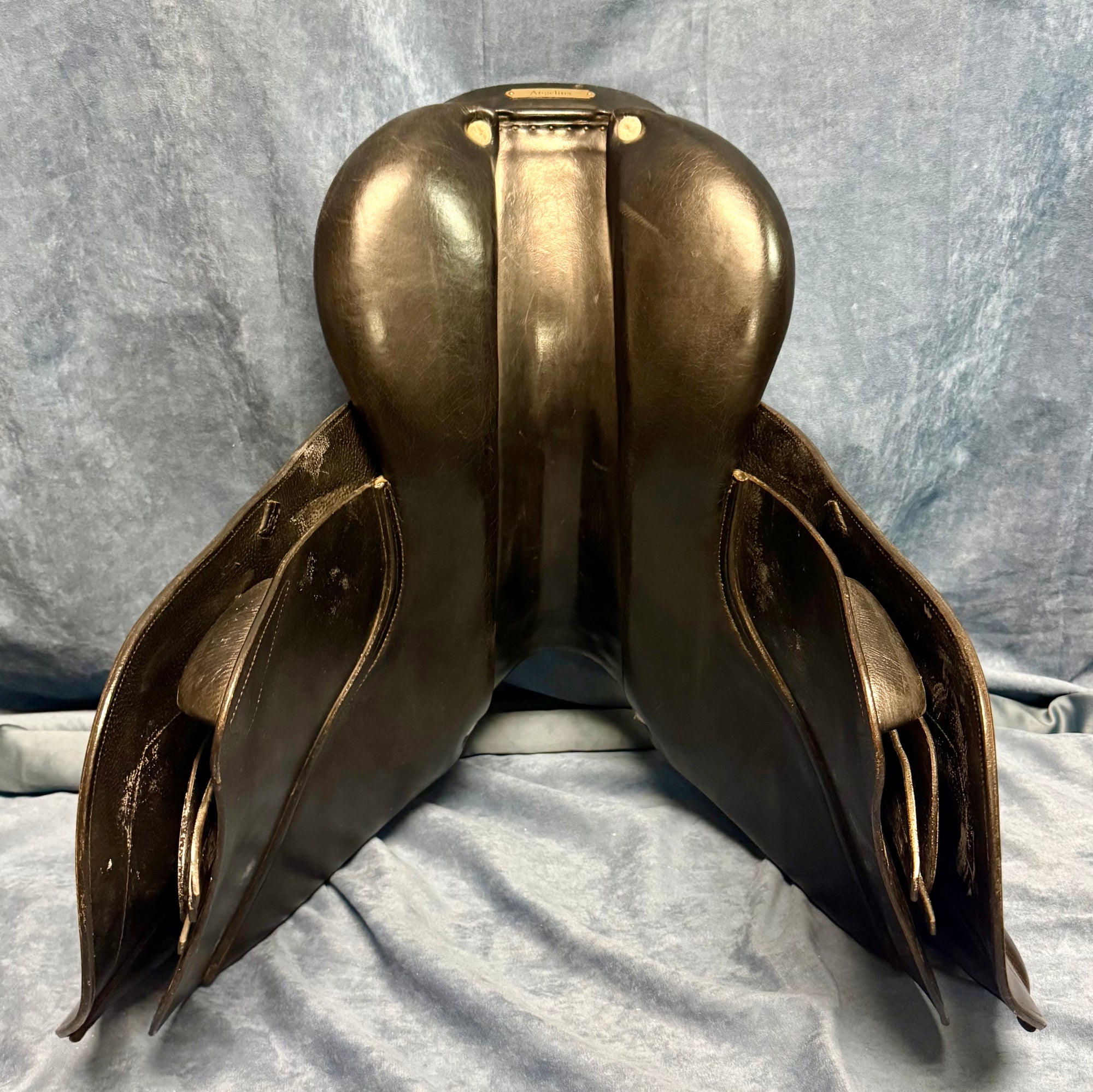 17" CWD SE01 Close Contact Saddle (#647)