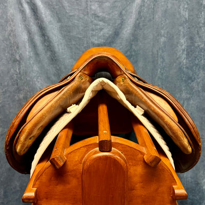 16.5" Devoucoux Close Contact Saddle (#776)