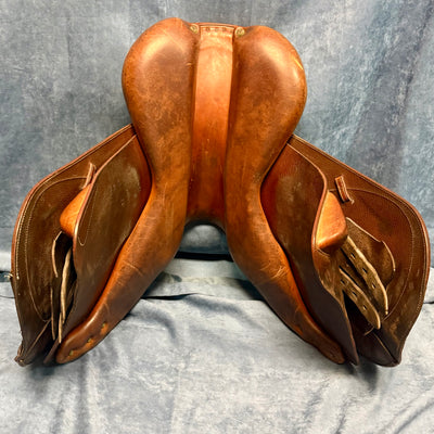 16.5" Devoucoux Close Contact Saddle (#776)