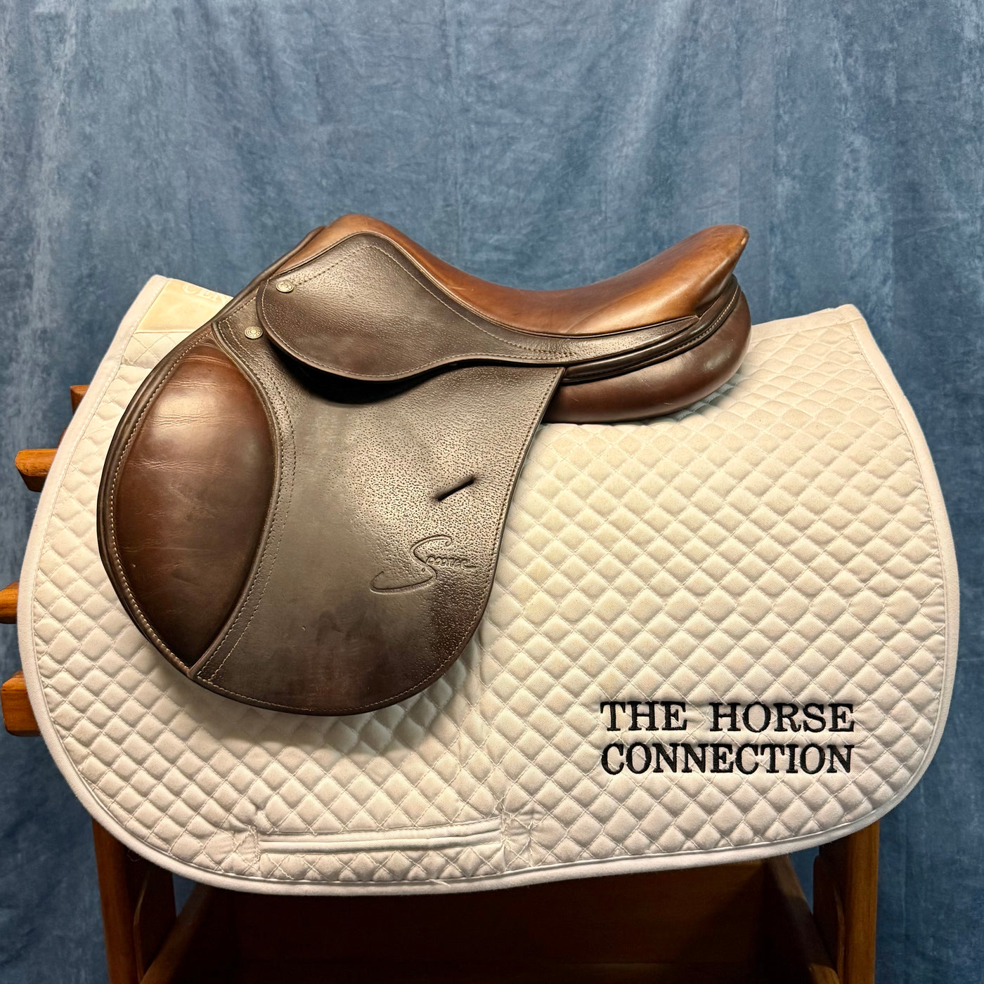 15" Antares Spooner Close Contact Saddle (#820)