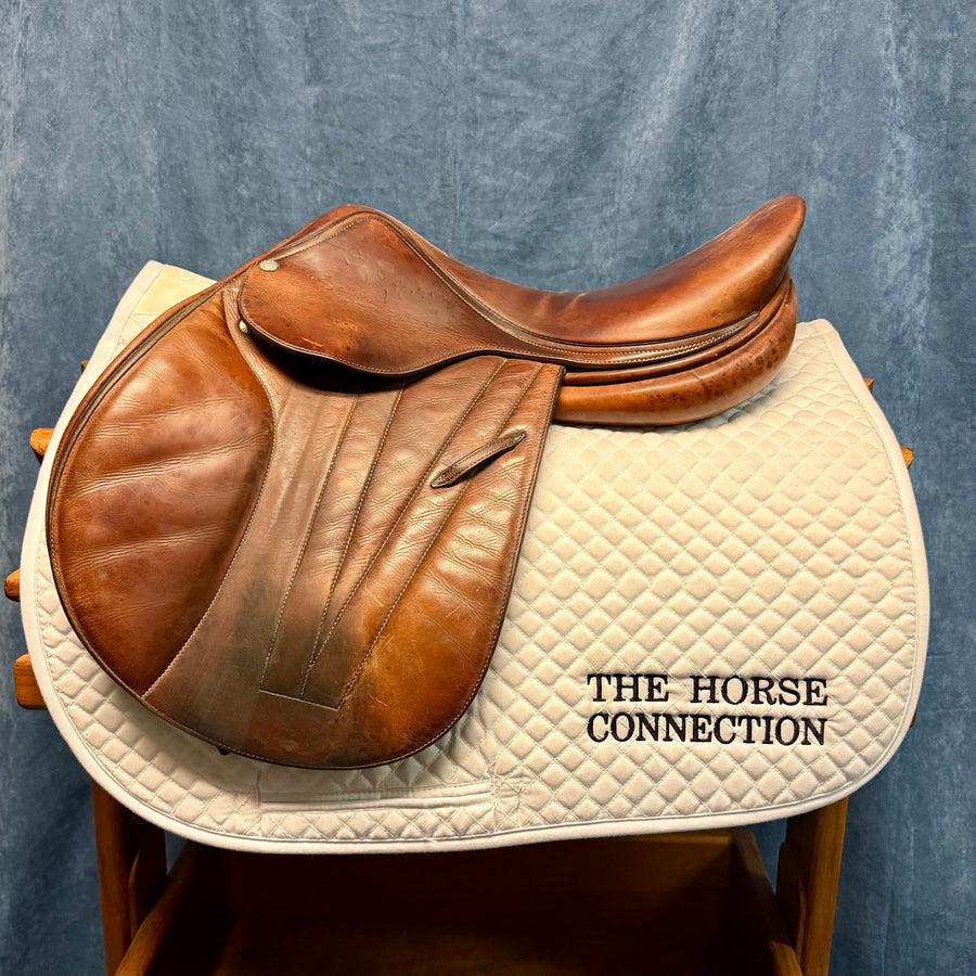 17.5" Butet Close Contact Saddle (#801)