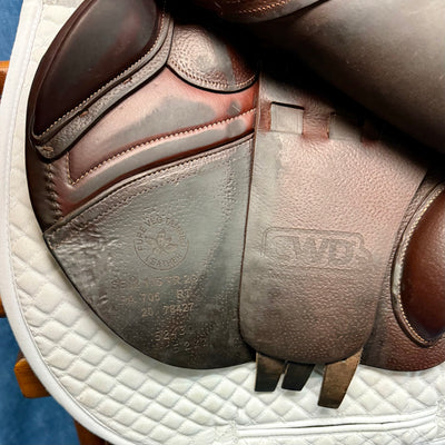 17.5" CWD SE02 Close Contact Saddle (#829)