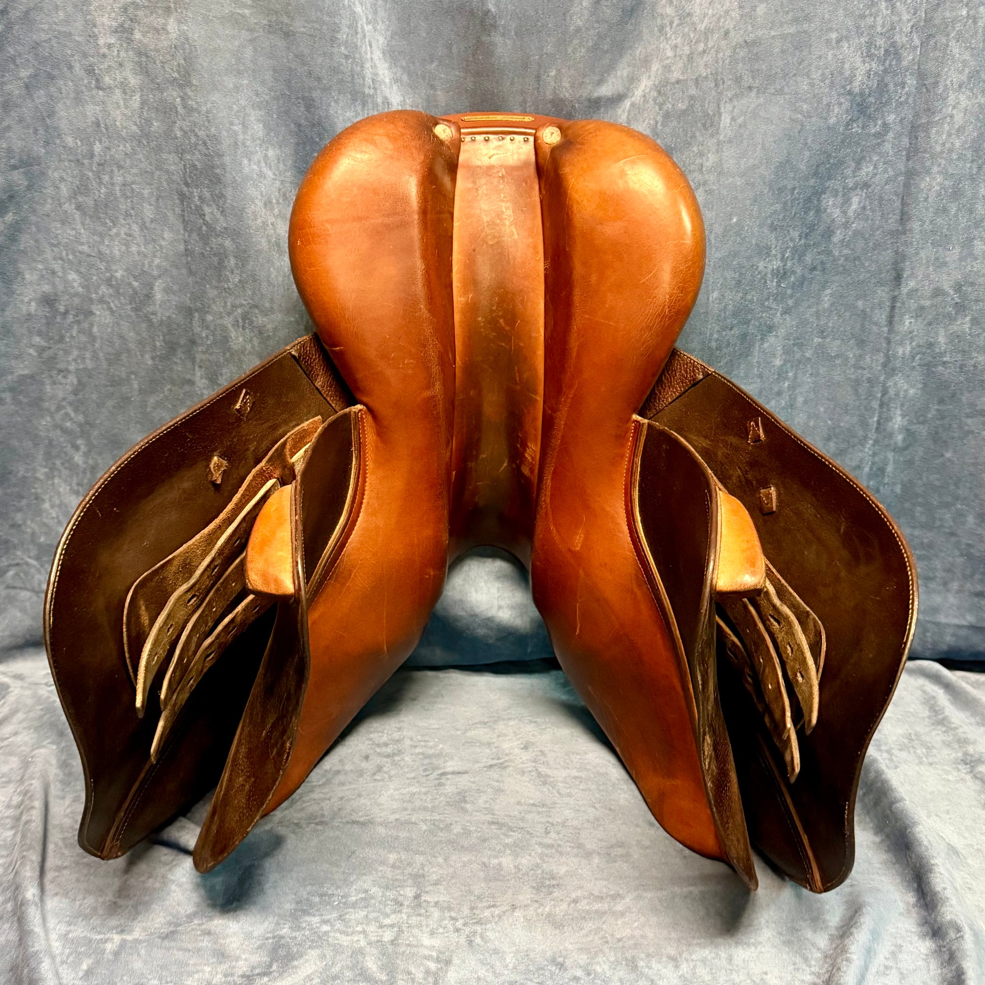 17" CWD SE02 Close Contact Saddle (#823)