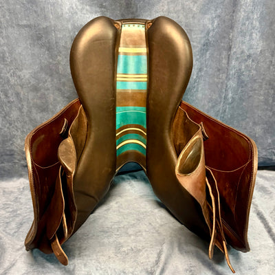 17" Voltaire Palm Beach Close Contact Saddle (#824)