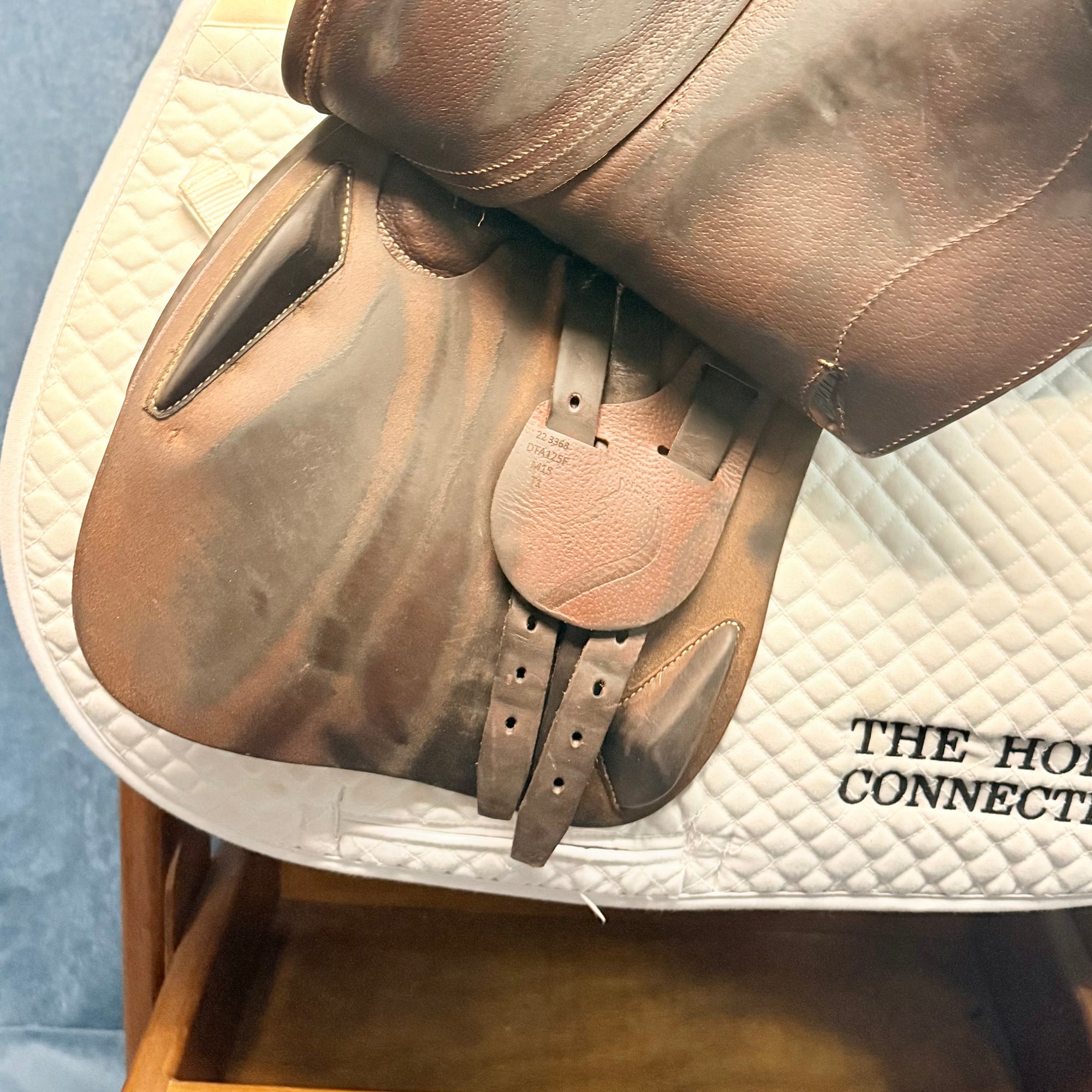 16.5" Antares Evolution Close Contact Saddle (#834)
