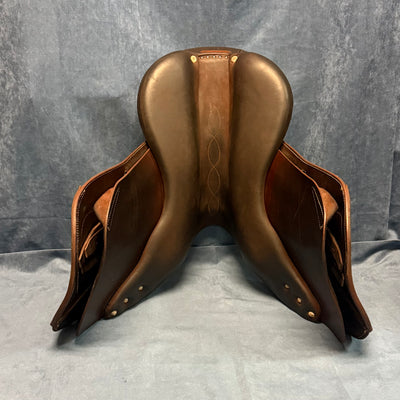 16.5" Antares Evolution Close Contact Saddle (#834)