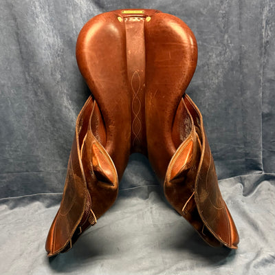 17.5" Antares Close Contact Saddle (#742)