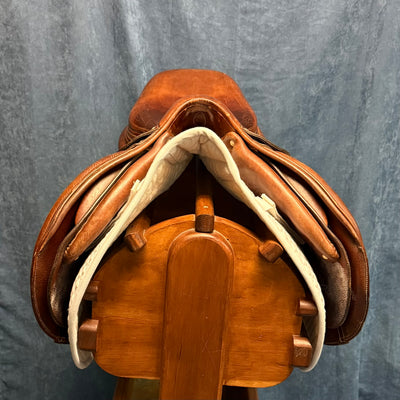 17.5" Antares Close Contact Saddle (#742)
