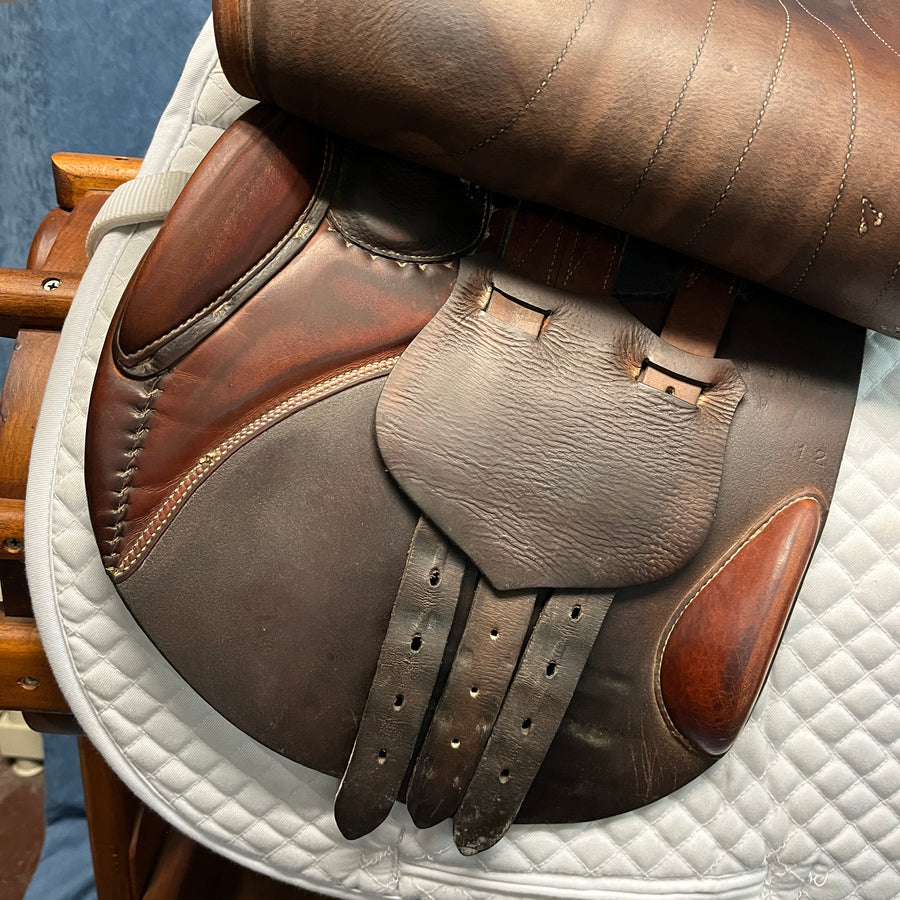 17.5" Butet Close Contact Saddle (#801)