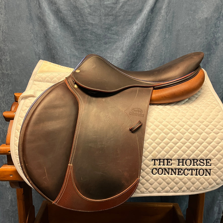 17.5" Devoucoux Socoa Close Contact Saddle (#798)