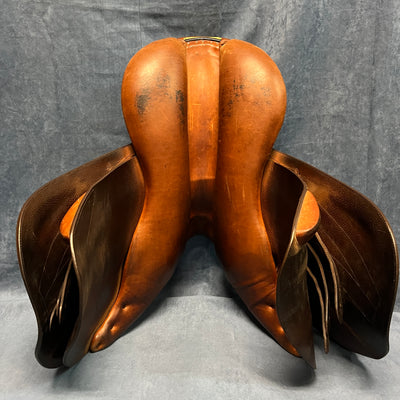 17.5" Butet Close Contact Saddle (#810)