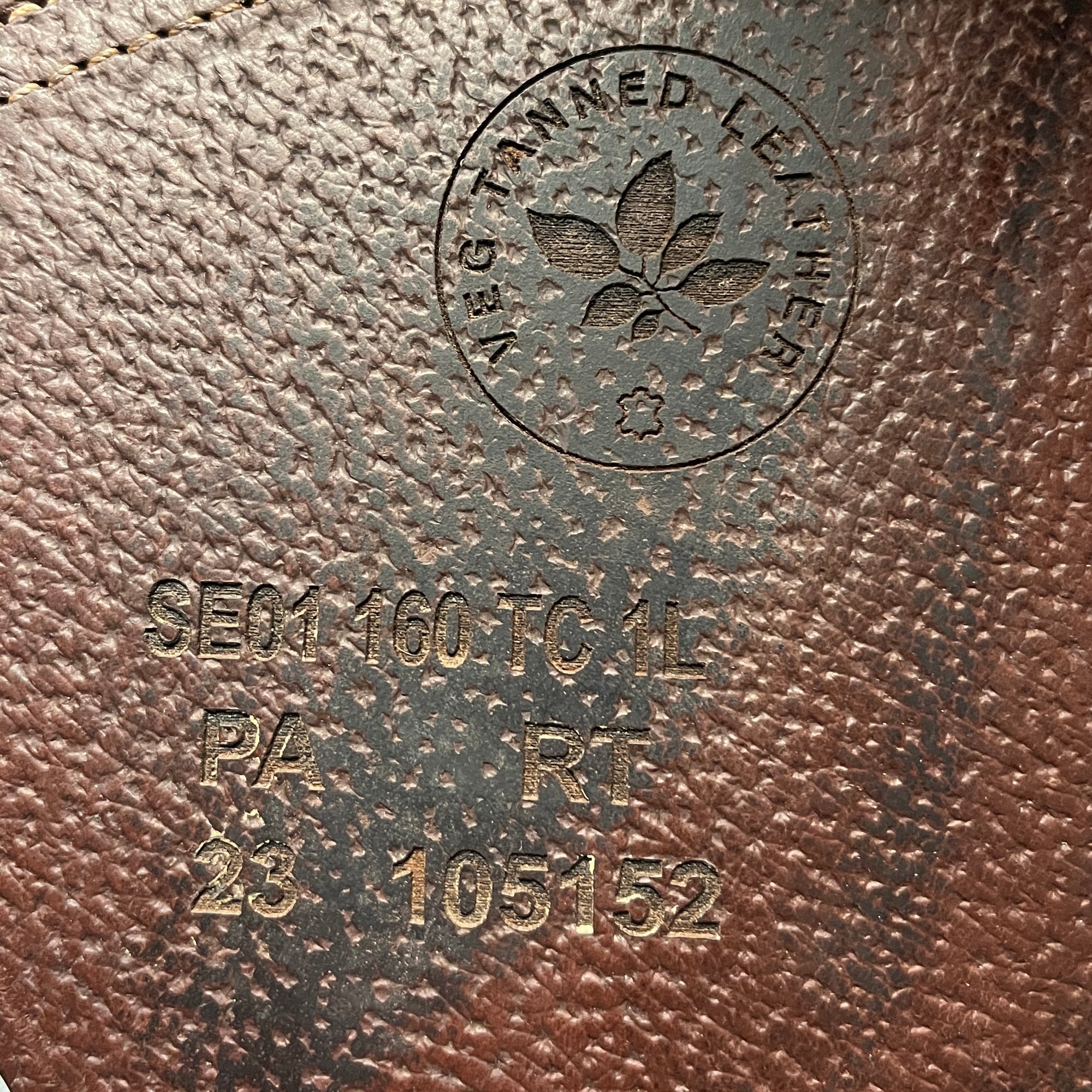 16" CWD Close Contact Saddle (#807)