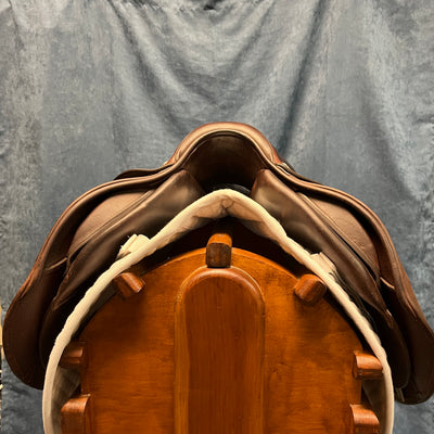 16" CWD Close Contact Saddle (#807)