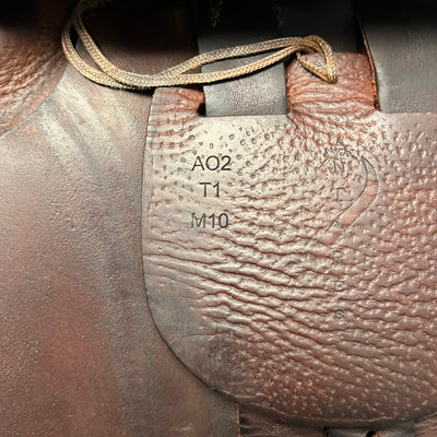 16" Antares Close Contact Saddle (#805)