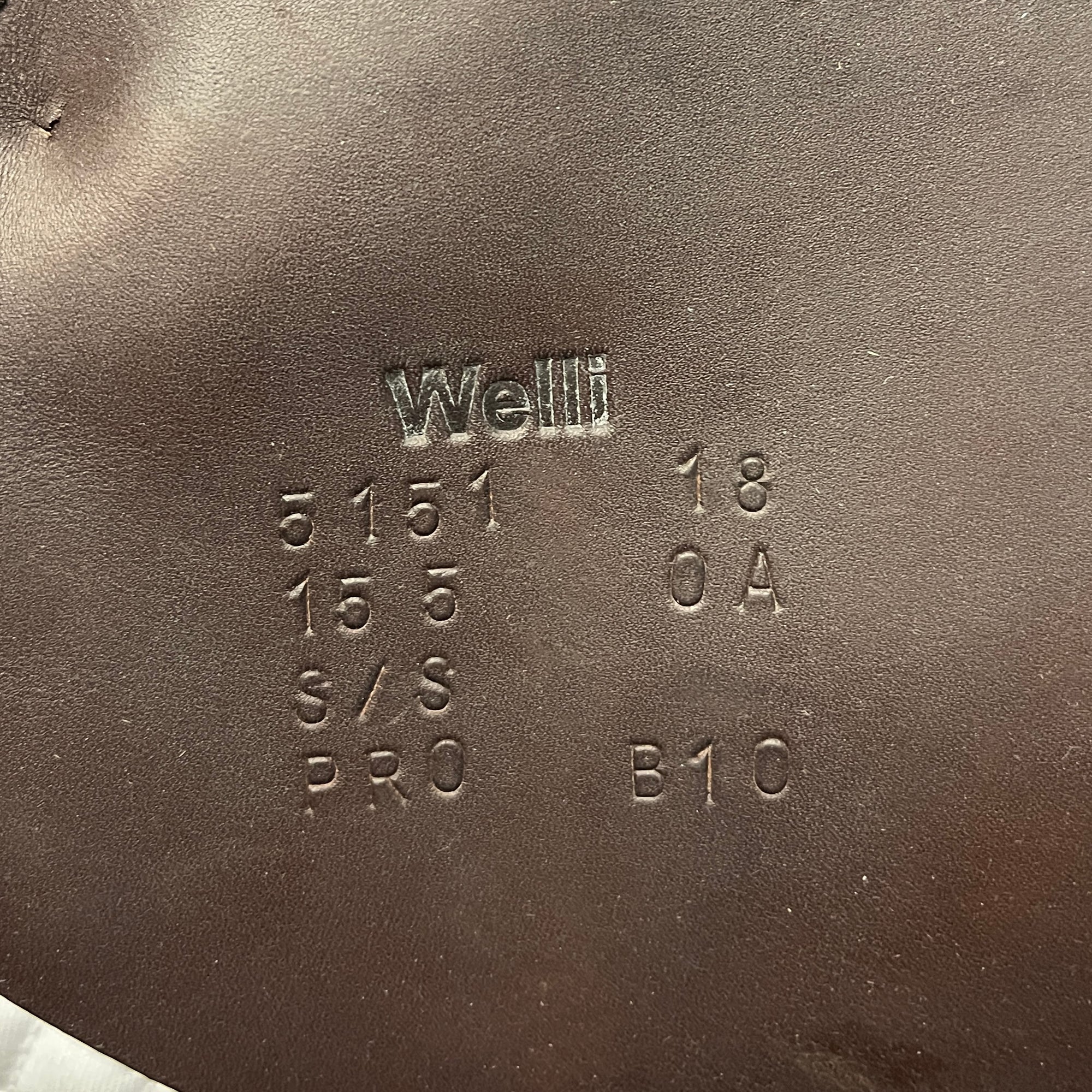 15.5" Voltaire Welli Close Contact Saddle (#806)