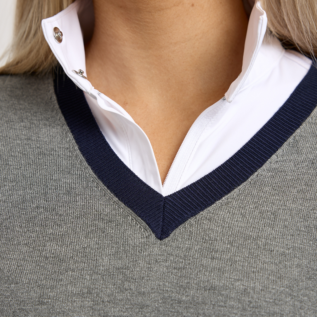 TKEQ ESSENTIAL Contrast V Neck Sweater