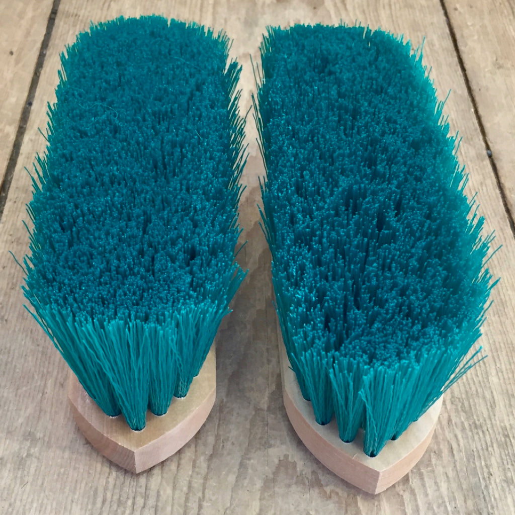 Flick Grooming Brush Green